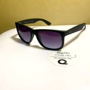 Ray Ban Justin sunglasses